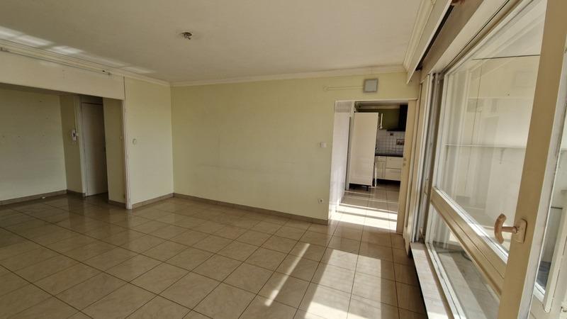 Appartement - 111 m² - 6 pièces