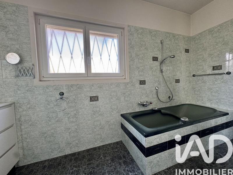 Maison - 165 m² - 6 pièces