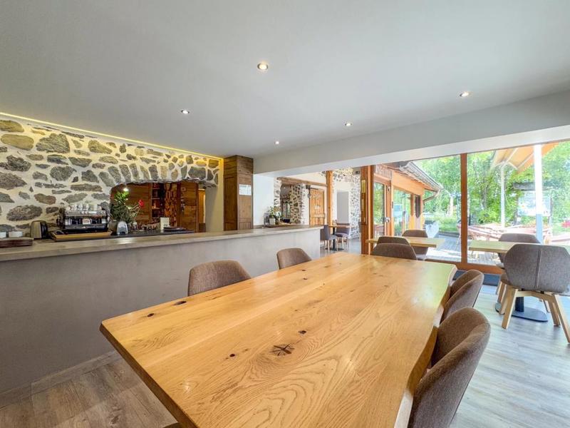 Châlet - 839 m² - 14 pièces