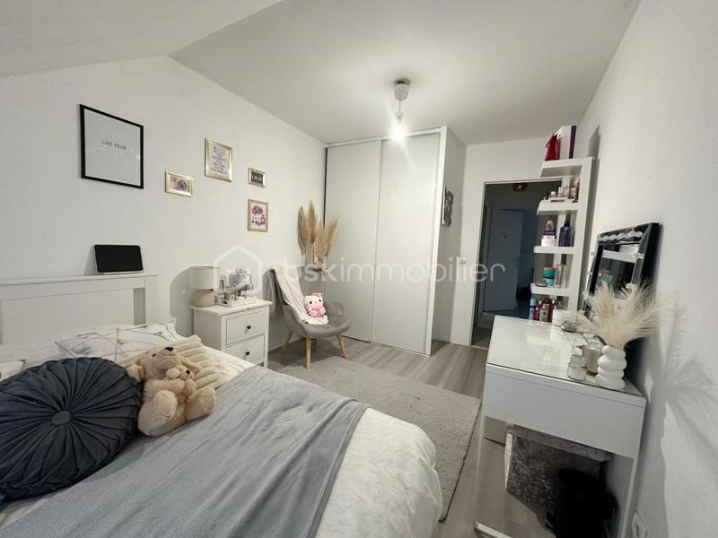 Maison - 98 m² - 5 pièces