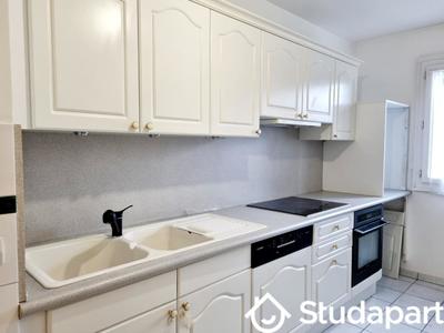 Chambre - 9 m² - 1 pièce