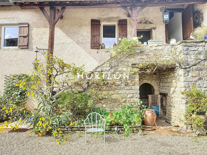 Maison ancienne - 200 m² - 7 pièces