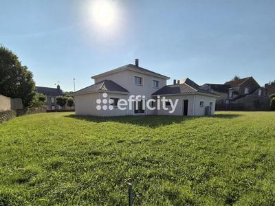 Maison - 163 m² - 5 pièces