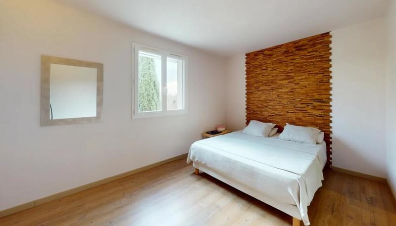 Maison - 377 m² - 7 pièces