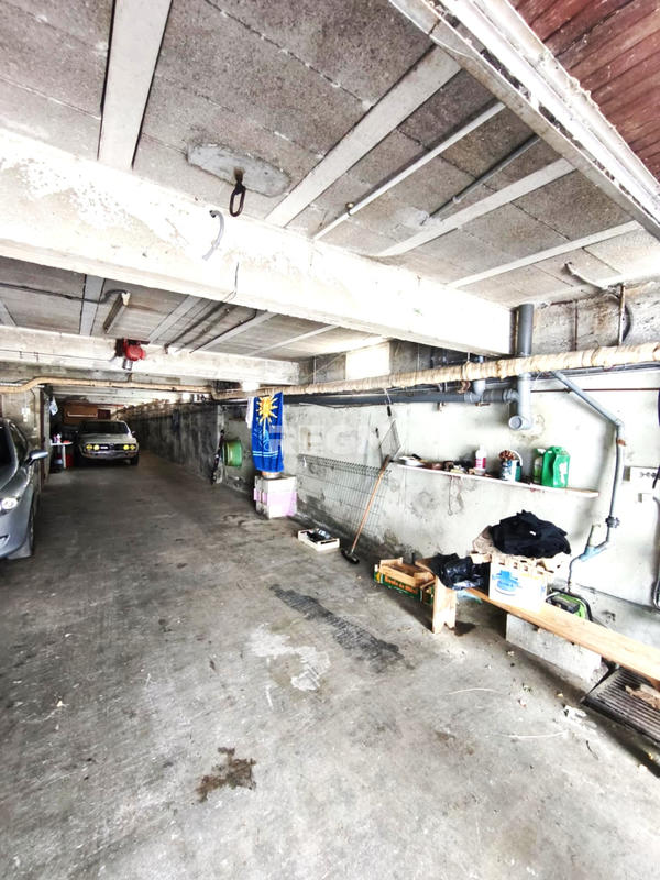 Maison - 200 m² - 7 pièces