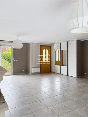 Maison - 111 m² - 4 pièces