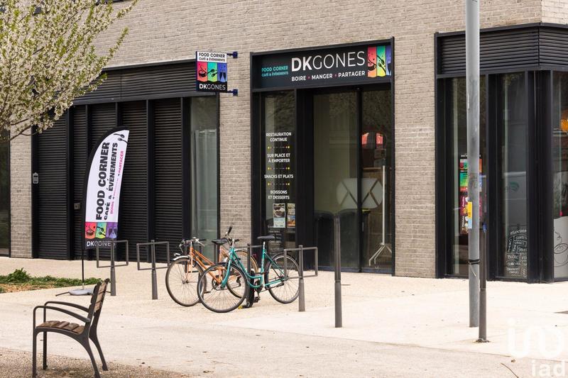 Local commercial - 196 m²