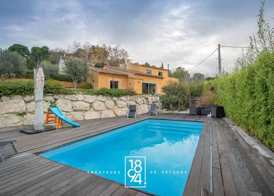 Maison - 162 m² - 5 pièces