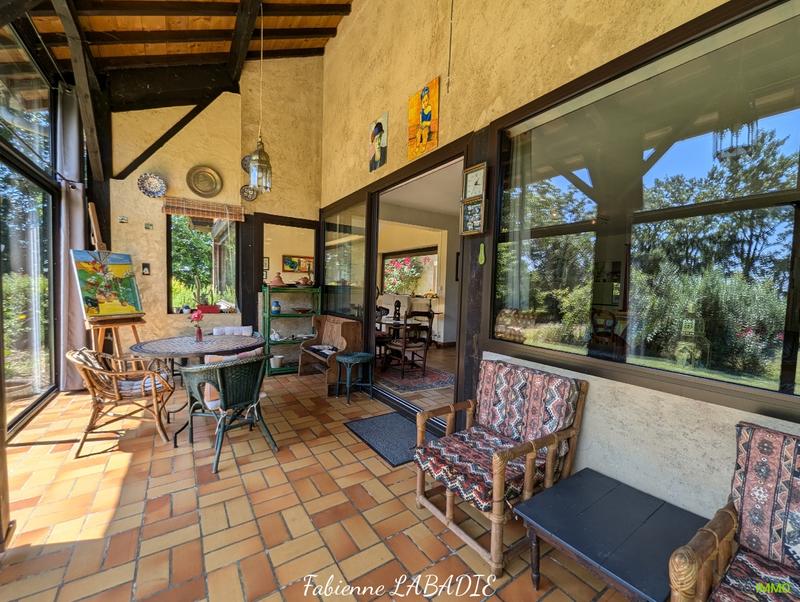 Villa - 180 m² - 7 pièces