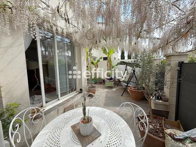 Maison - 96 m² - 5 pièces