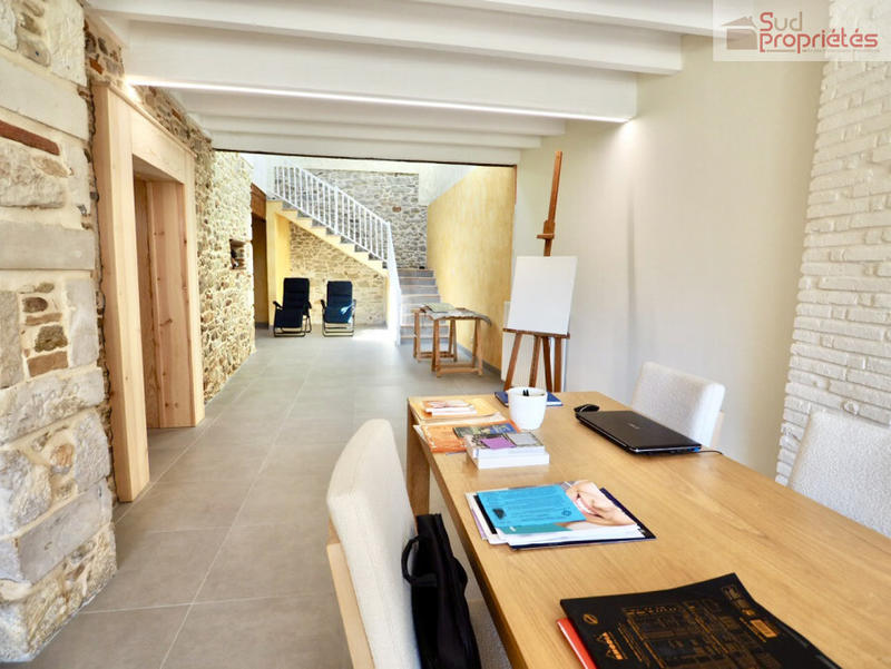 Maison - 306 m² - 8 pièces