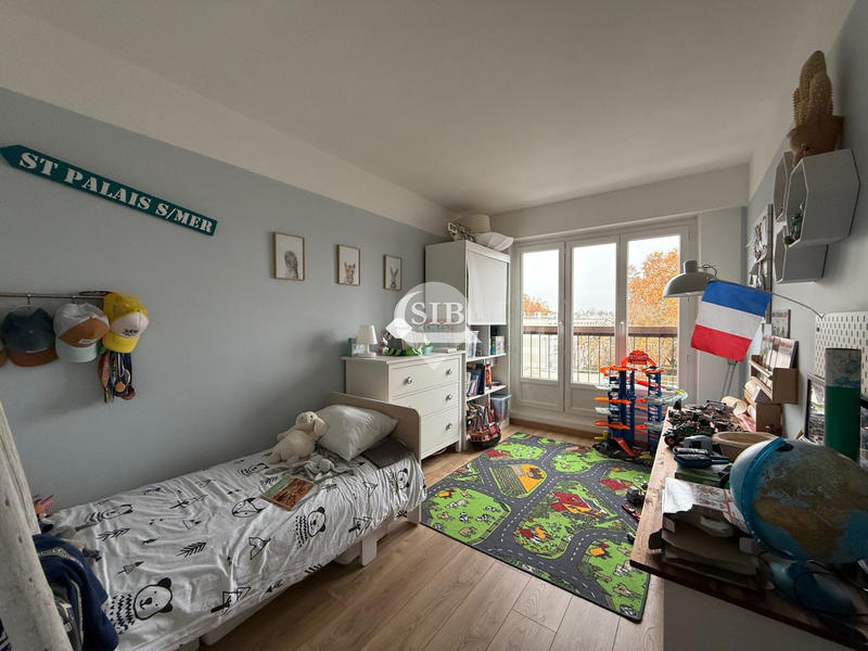 Appartement - 75 m² - 4 pièces