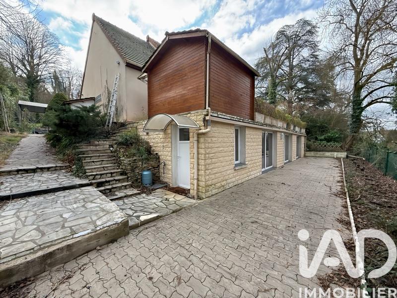 Maison - 209 m² - 6 pièces