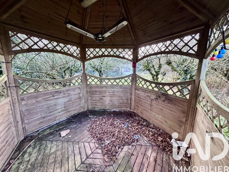 Maison - 267 m² - 11 pièces