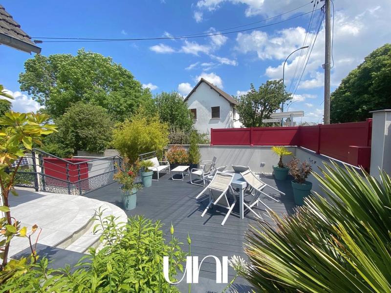 Maison - 170 m² - 7 pièces