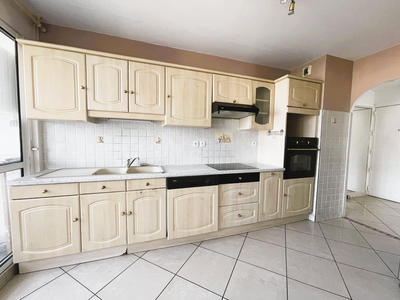 Appartement - 86 m² - 4 pièces