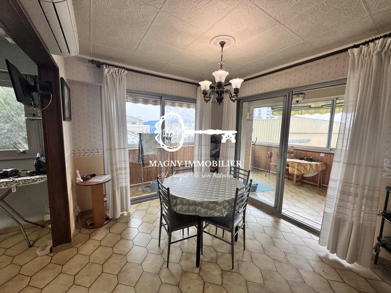 Appartement - 77 m² - 3 pièces