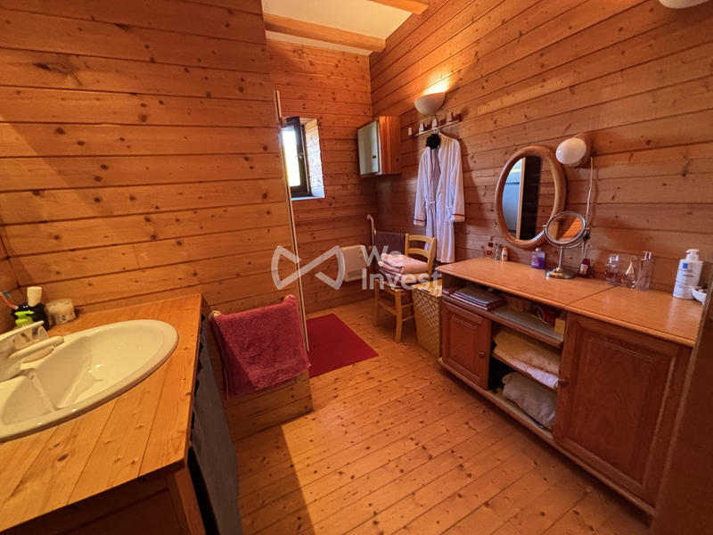 Maison - 300 m² - 9 pièces