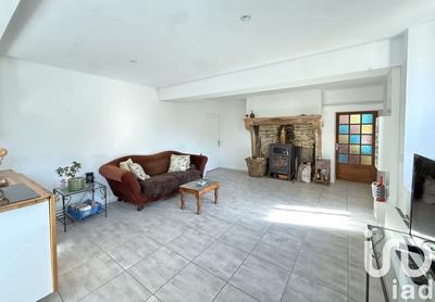 Maison - 98 m² - 4 pièces