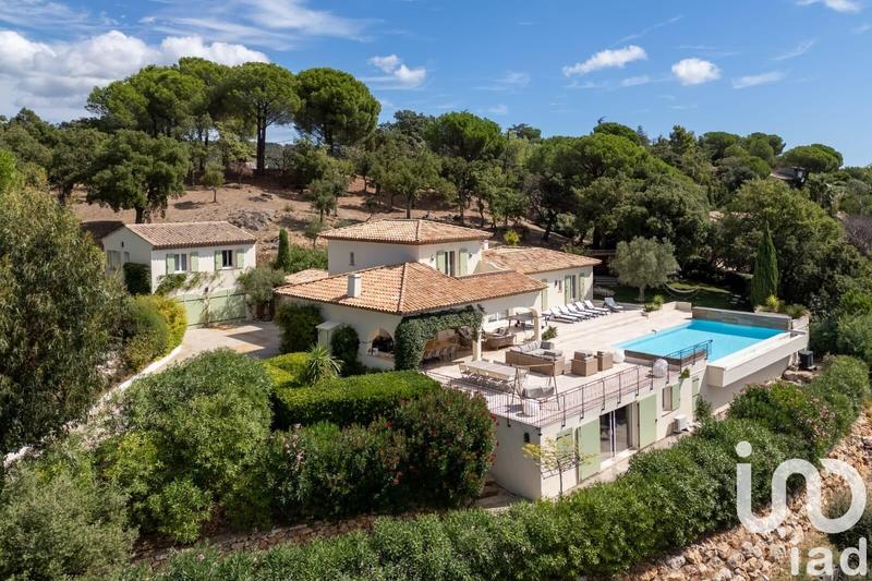 Maison - 308 m² - 12 pièces