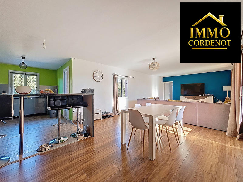 Maison - 111 m² - 4 pièces