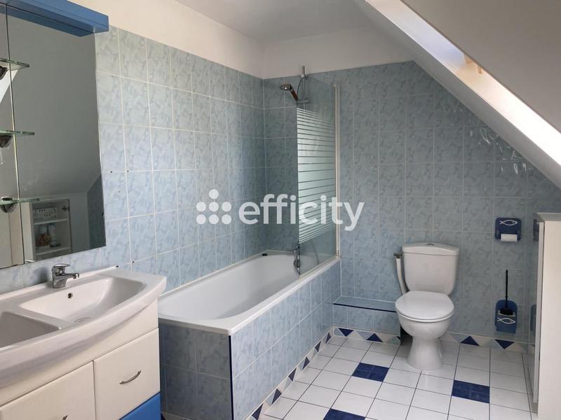 Maison - 145 m² - 8 pièces