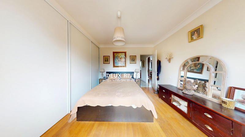 Appartement - 150 m² - 4 pièces