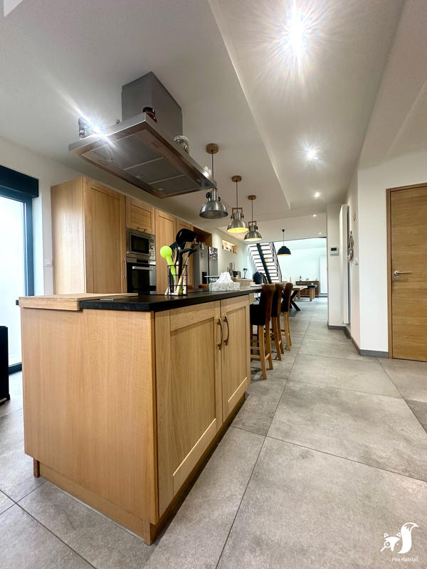 Maison - 150 m² - 4 pièces