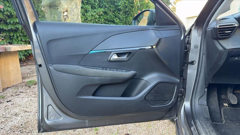 Peugeot 208 II 1.2 PureTech 100 Style - Entretien constructeur