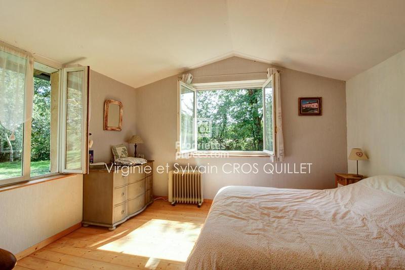 Maison - 200 m² - 10 pièces