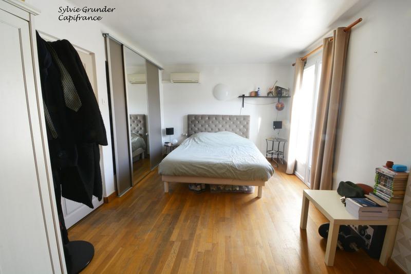 Maison - 194 m² - 8 pièces