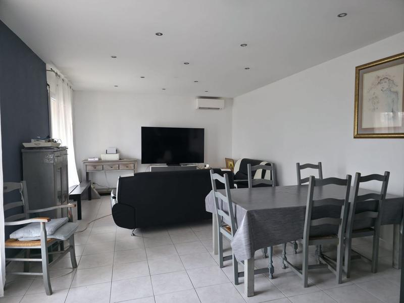 Villa - 90 m² - 4 pièces