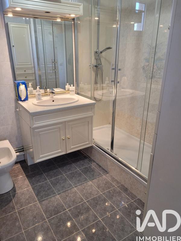 Appartement - 81 m² - 3 pièces