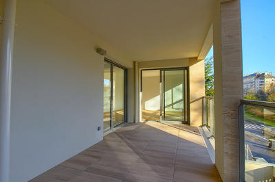 Appartement - 79 m² - 3 pièces