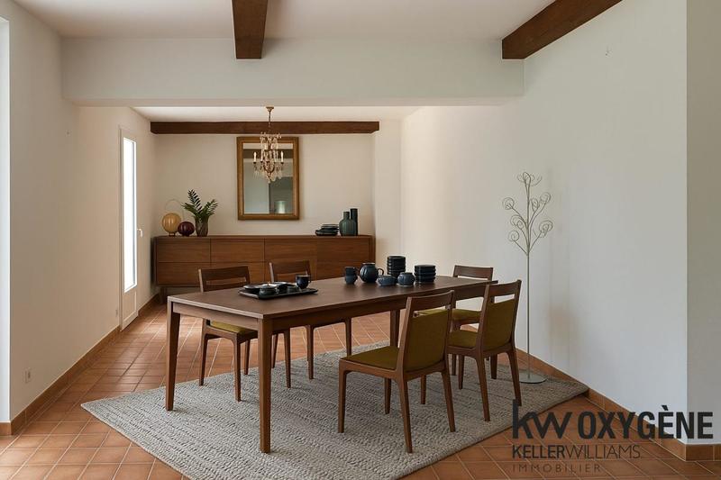 Mas - 438 m² - 14 pièces