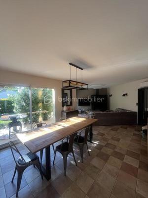 Maison - 118 m² - 6 pièces