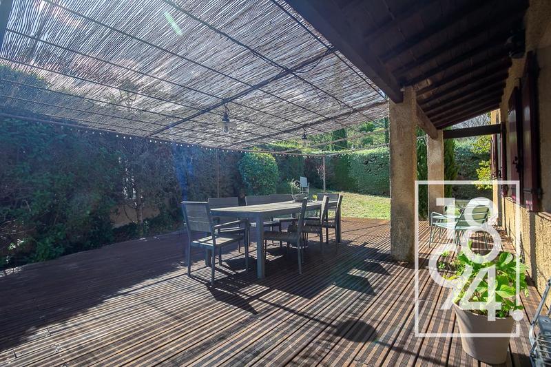 Maison - 147 m² - 6 pièces