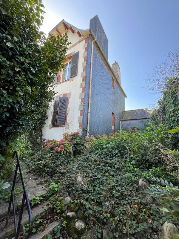 Maison - 134 m² - 7 pièces