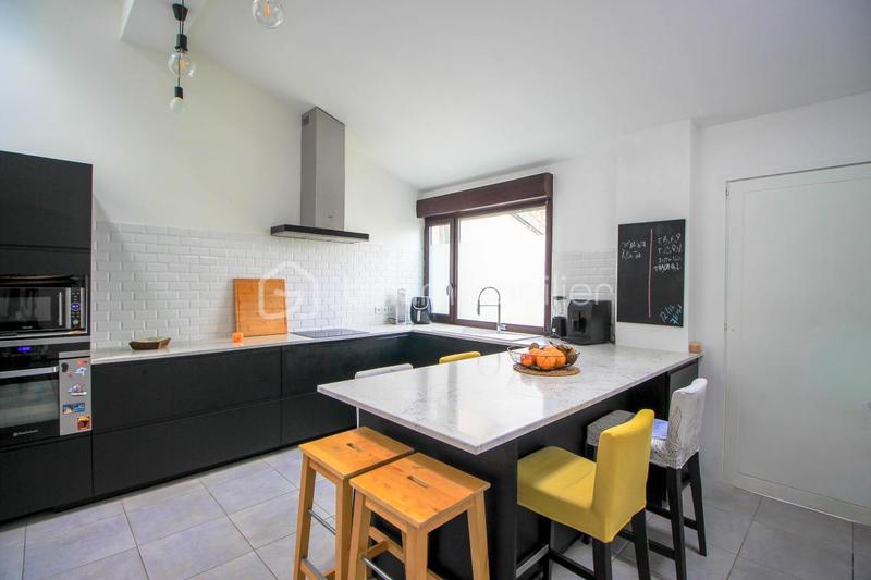 Maison ancienne - 126 m² - 6 pièces