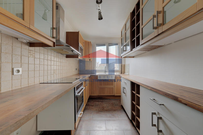 Appartement - 81 m² - 4 pièces