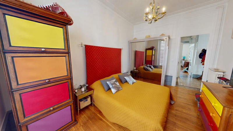 Appartement - 99 m² - 4 pièces