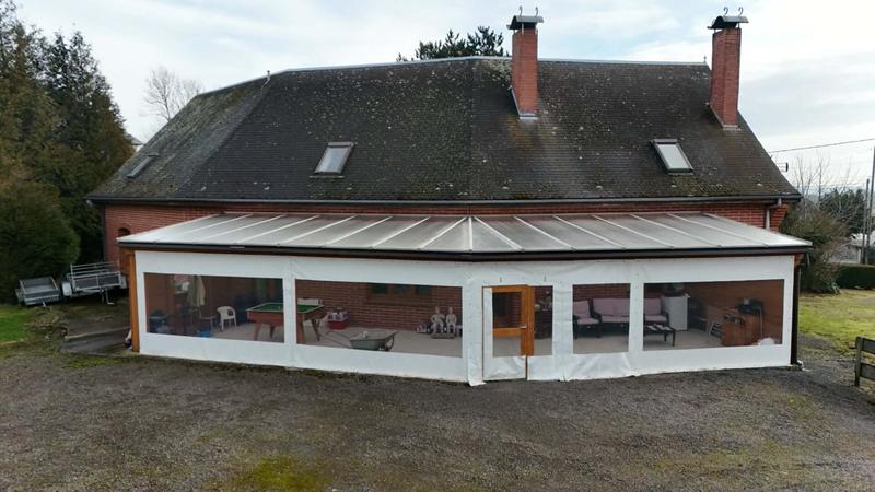 Maison - 270 m² - 10 pièces