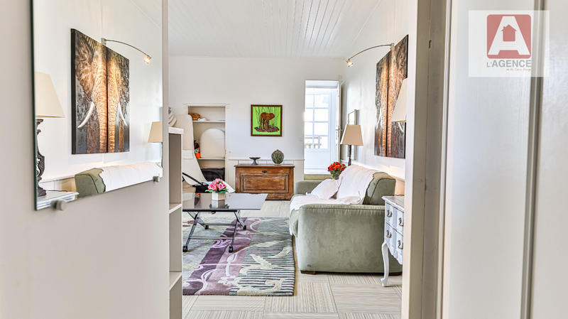 Maison - 234 m² - 7 pièces