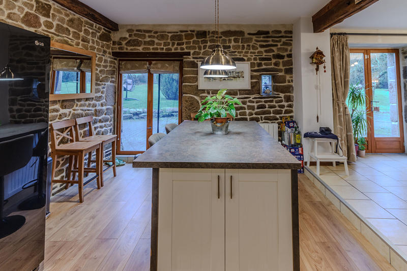 Maison - 144 m² - 5 pièces