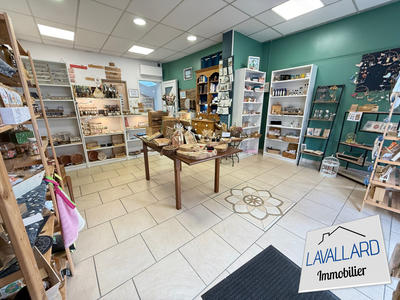 Local commercial - 60 m² - 1 pièce