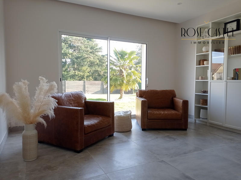 Maison contemporaine - 251 m² - 6 pièces