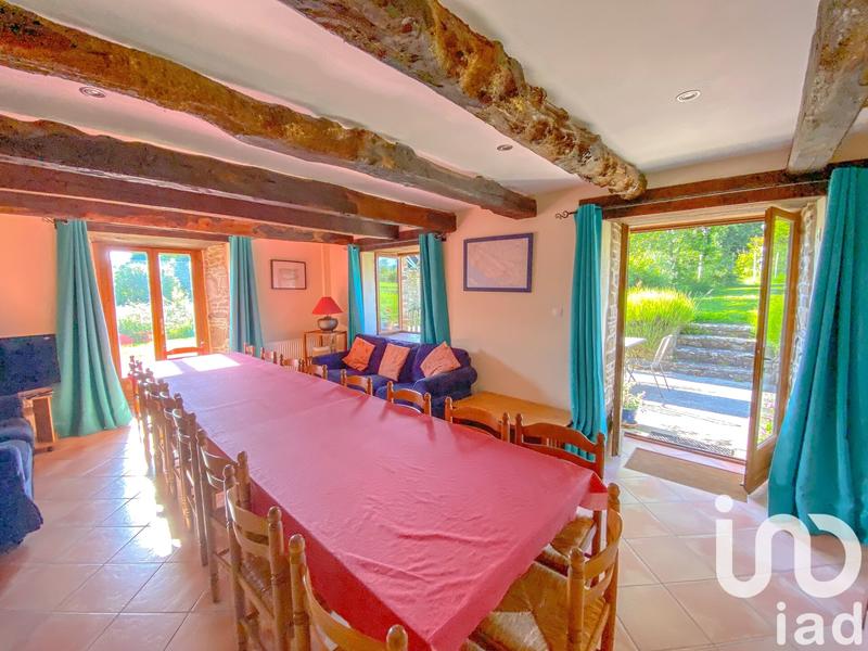 Maison - 265 m² - 11 pièces