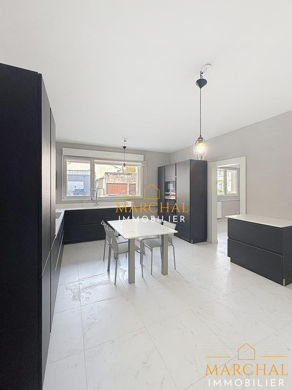 Appartement - 128 m² - 5 pièces