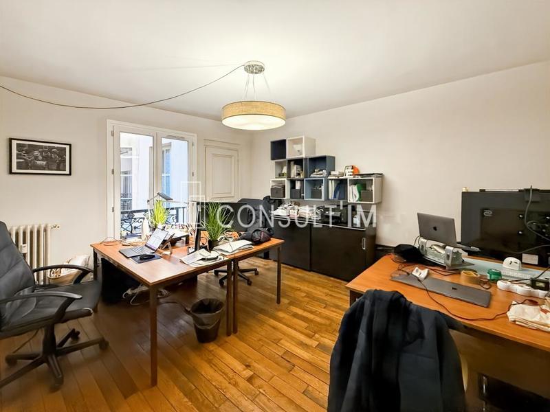 Bureau - 82 m² - 3 pièces