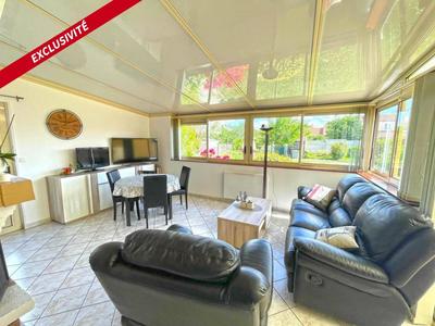 Maison traditionnelle - 90 m² - 4 pièces